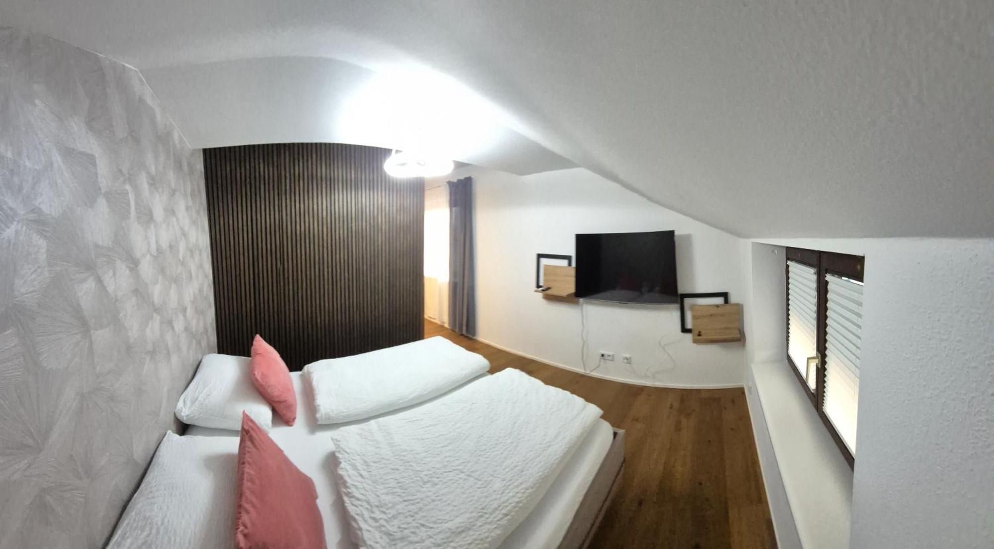 Ferienwohnung Nahe Gmunden Top 3 Pinsdorf Exterior foto